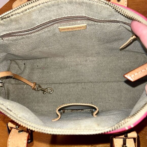 Dooney & Bourke Pebble Leather Satchel Berry Pink DB Logo Coquette Bag Tan Trim - Picture 6 of 13